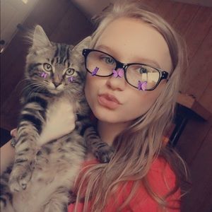 Meet your Posher, Katelyn